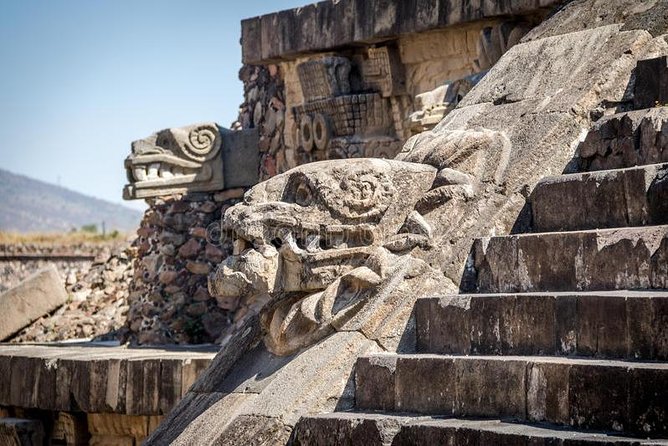 Tour to the Pyramids of Teotihuacán in English, Leaving Querétaro - The Sum Up