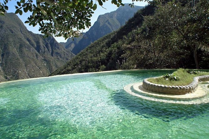 Tour to the Tolantongo Caves in English, Leaving Querétaro. - Tolantongo Caves Location