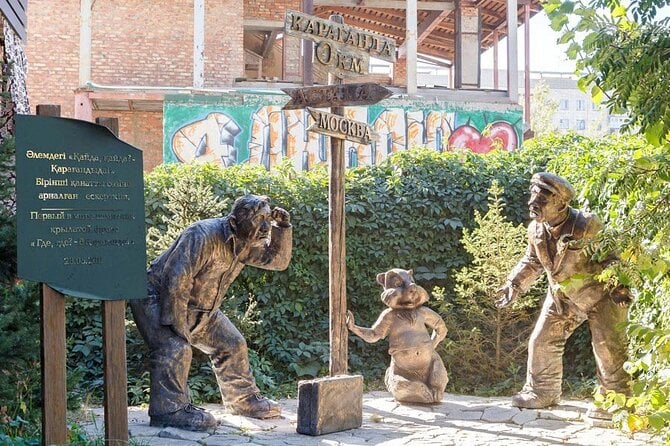 Tour to USSR: Unveil Soviet History in the City of Karaganda - Interaction With Locals