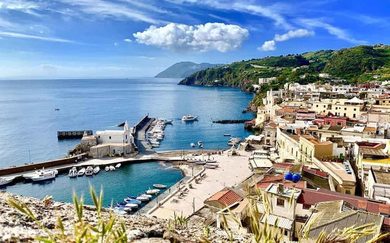 Tour to Vulcano: boat excursion and snorkeling ,departure from Lipari - Scenic Coastal Navigation: Lipari’s Natural Sculptures