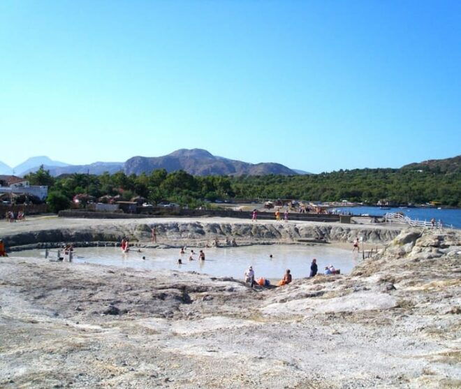 TOUR: VULCANO-LIPARI-SALINA (MAX 5P) - Inclusions and Amenities