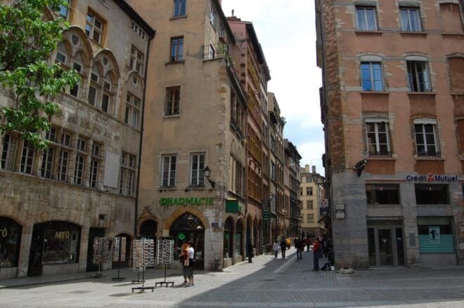 Tour With an Actor-Guide: the Revolution and the End of Lyon - Experience With an Actor-Guide