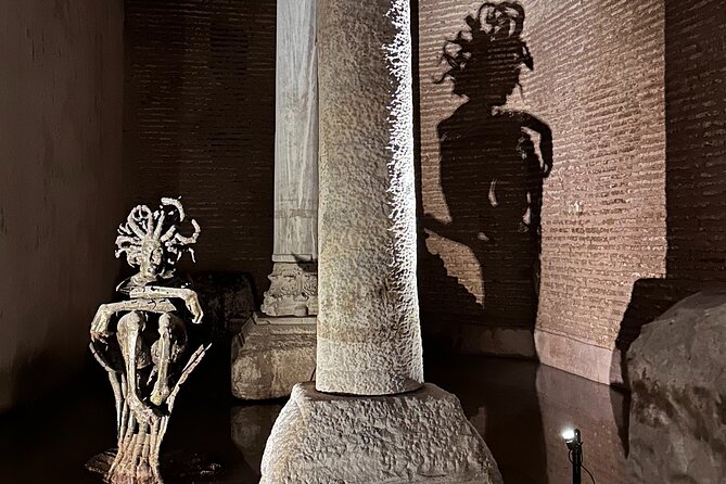 Tour With Guide Taha - Meeting Point Details