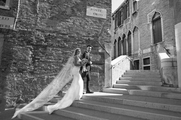 Tour With High Class Photo Shoot - Group Size and Pricing