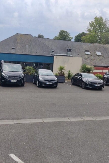 Tourist Transfert With Stops From Paris to Bayeux - Tour Operator Options