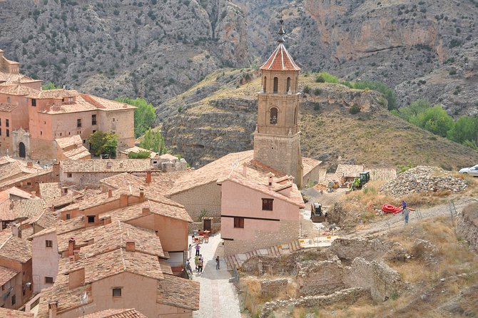 Touristic Highlights of Albarracín on a Private Half Day Tour With a Local - Expert Guide to Albarracíns History