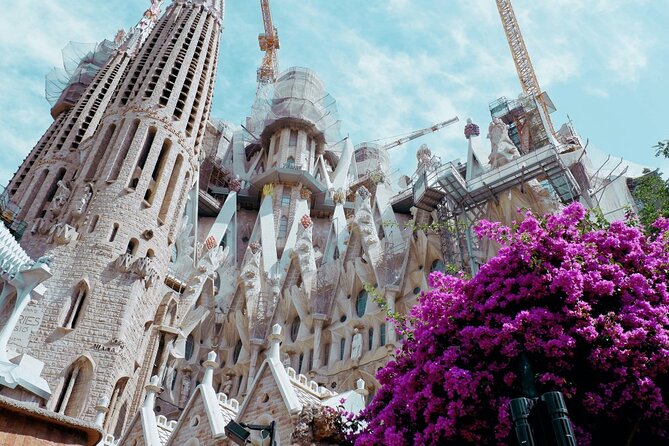 Touristic Highlights of Barcelona on a Private Full Day Tour With a Local - Sagrada Familia and Modernist Architecture