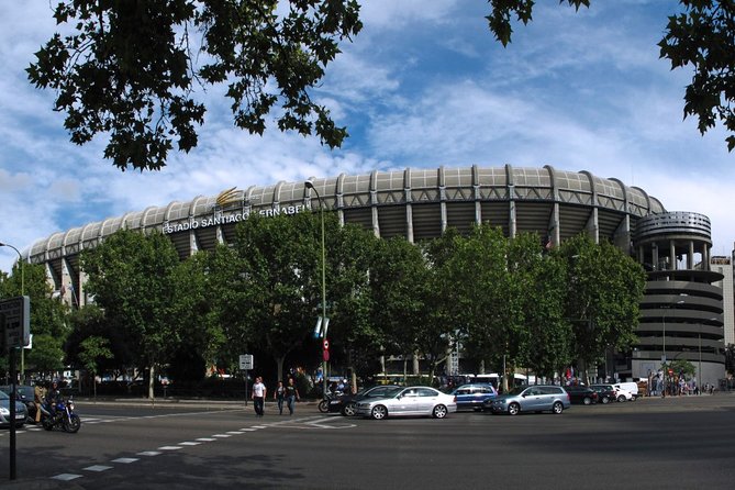 Touristic Highlights of Madrid on a Private Full Day Tour With a Local - Prado Museum and Retiro Park