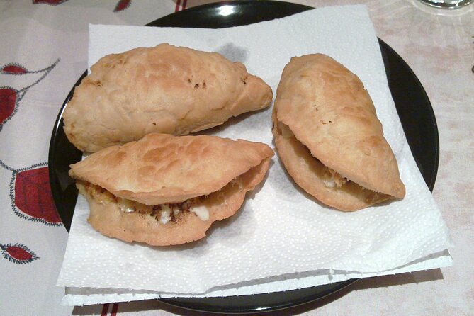 Touristic Highlights of Naples on a Private Half Day Tour With a Local - Hidden Gems and Insider Tips