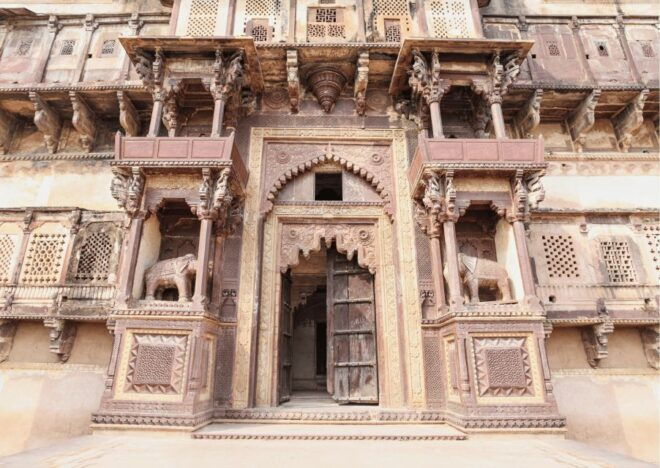 Touristic Highlights of Orchha & Jhansi Full Day Tour by Car - Activity Description