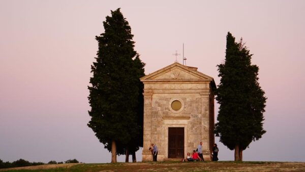 Tour+Photographer+Guide in the Heart of Valdorcia - Tuscany - Frequently Asked Questions
