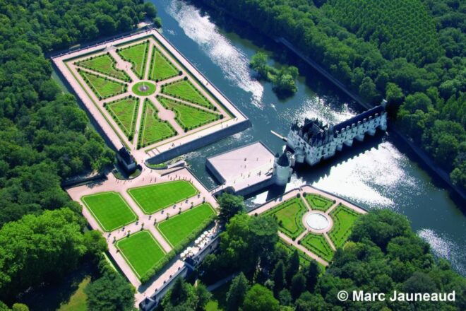 Tours/Amboise: Day Trip Chambord, Chenonceau & Wine Tasting - Important Information