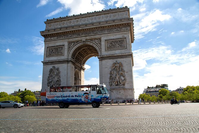 Tours of Paris and the Hauts-de-Seine in an Amphibious Bus - Tour Details
