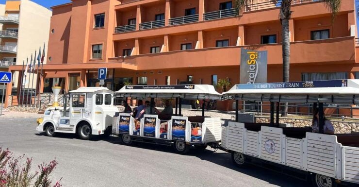 Touurist Train Quarteira - City Tour Along 45 Minutes - Good To Know