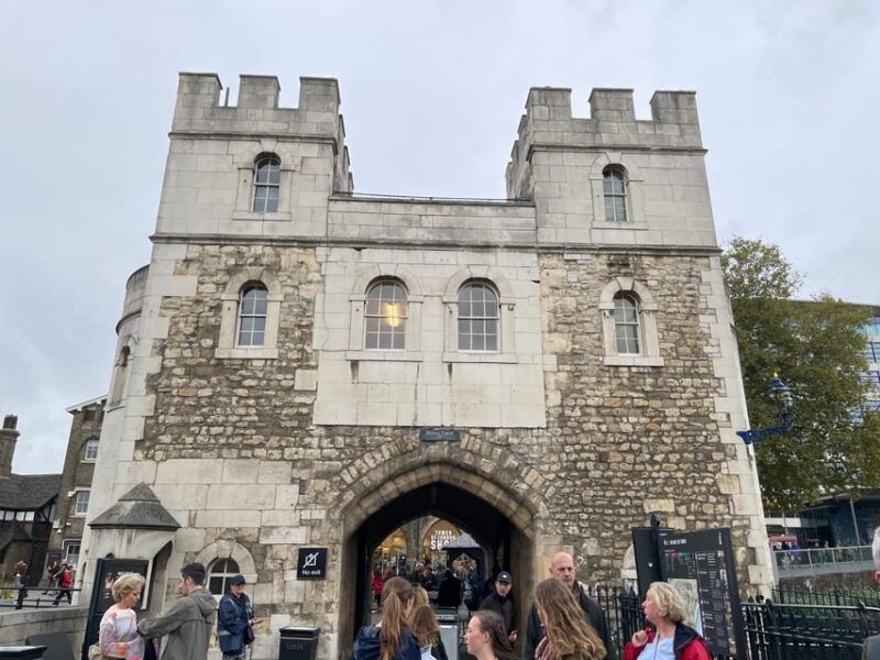Tower of London: After-Hours Tour with Ceremony of the Keys - Who Will Love This Tour?  