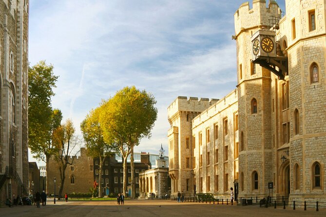 Tower of London and Crown Jewels Entry Ticket - Meeting Point Details
