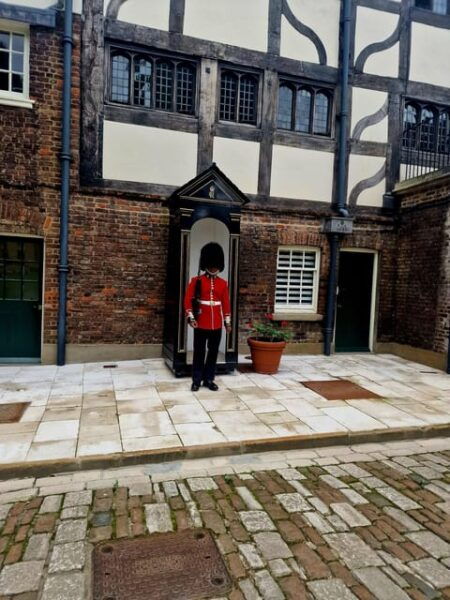 Tower of London Crown Jewels & Royal History of England - Frequently Asked Questions