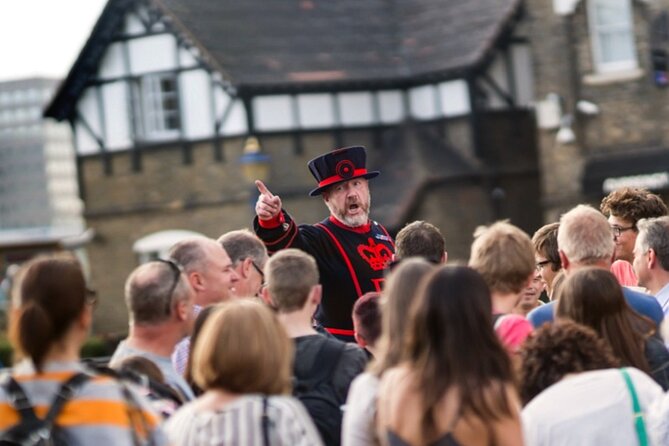 Tower of London: Early Entry & Guided Tour With the Beefeaters - Tour Highlights and Inclusions