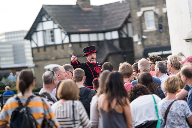 Tower of London: Entry Ticket, Crown Jewels and Beefeater Tour - The Sum Up