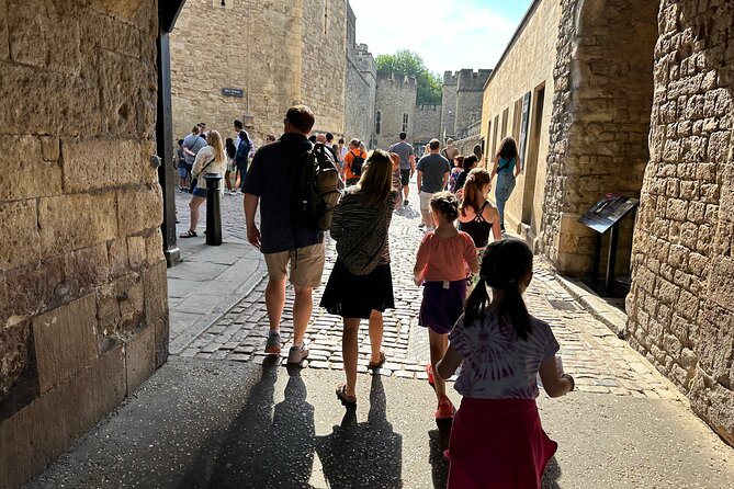 Tower of London for Kids & Families Private Guided Tour With Pre-Booked Tickets - Overview and Logistics