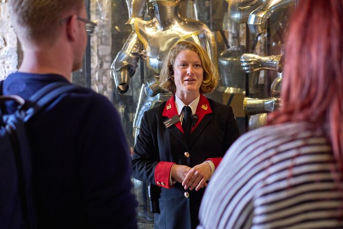 Tower of London Guided Tour Meet & Greet With the Beefeaters - Tour Details