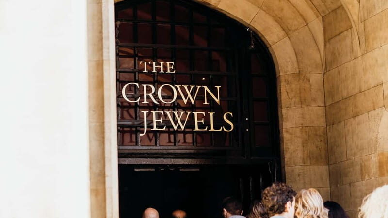 Tower of London Tour with Crown Jewels, plus River Cruise - The Complete Experience: What You Can Expect