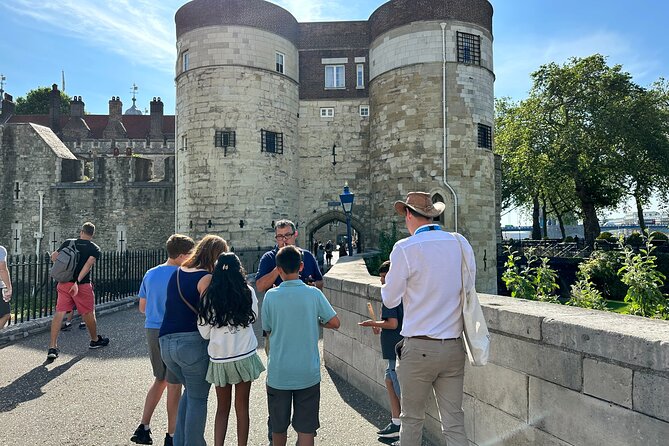 Tower of London & Tower Bridge Private Tour for Kids and Families - Meeting Point & End Point