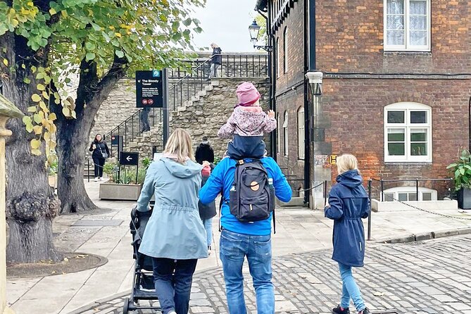 Tower of London & Tower Bridge Private Tour for Kids and Families - Tour Highlights