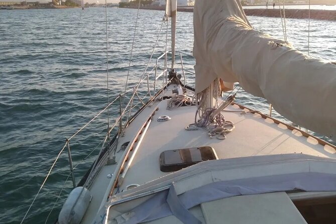 Townsville Private Hire Morning Sailing Cruise Boat Tour Charter - Common Questions