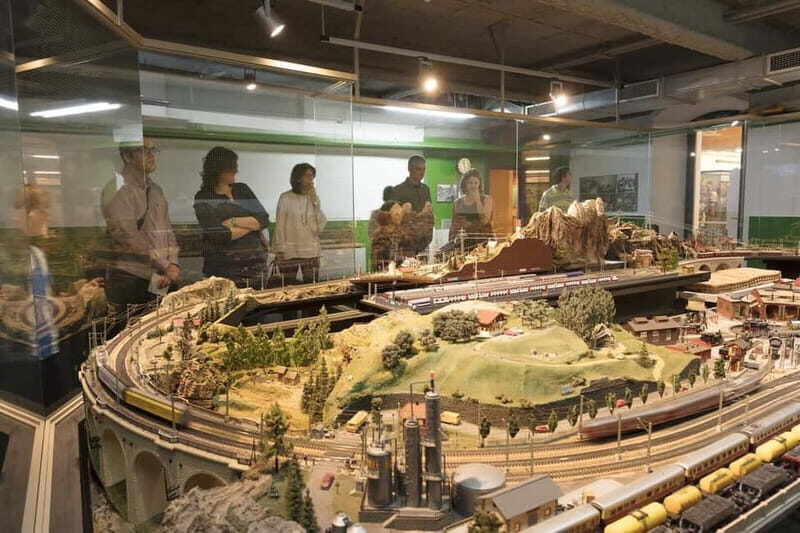 Toy Museum: toys belonging to Anna Maria and Salvador Dalí and García Lorca - FAQ