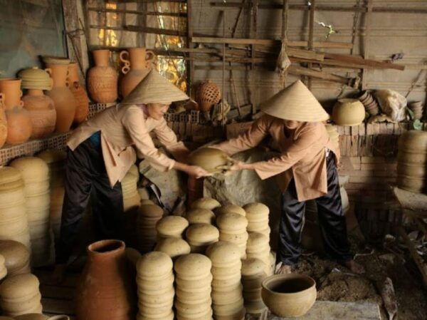 Tra Que Herbs & Thanh Ha Pottery Village by Scooter Trip - Whats Included in the Tour
