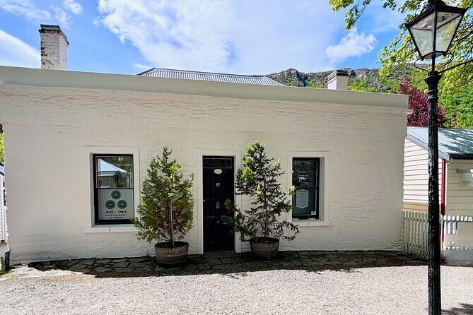 Tracing Arrowtowns Past: A Self Guided Audio Tour - The Practicalities: What to Expect and Why It Works