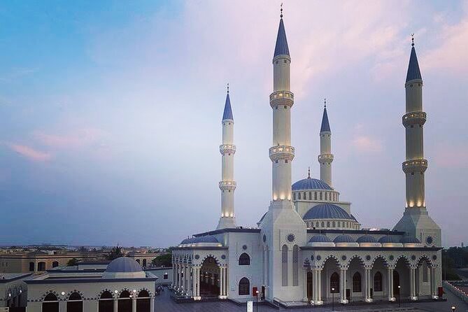 TRADITIONAL and MODERN DUBAI,Discovering the Past and the Future - Futuristic Technology