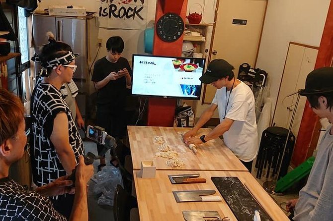 Traditional and Ordinary Japanese Udon Cooking Class in Asakusa, Tokyo [The Only Udon Artist in the - Meeting and Pickup