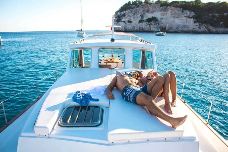 Traditional boat 10 beaches in the south of Menorca. Snorkeling, SUP and drinks - FAQ