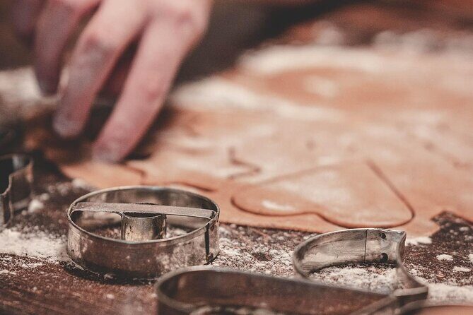 Traditional English Scone Making and Tea Workshop - Group Size and Atmosphere