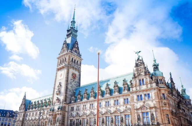 Traditional German Food and Hamburg Old Town Private Tour - St. Pauli: Guided Food Tour With 5 Tastings