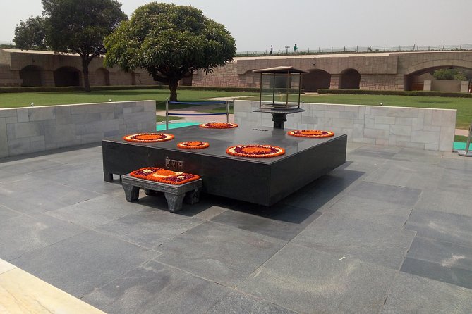 Traditional Golden Triangle Tour - Meeting Point Details