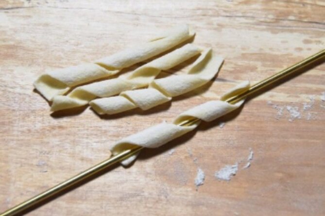 Traditional Home Cooking Experience in Lecce - Convivial Dinner With Homemade Bread and Dessert