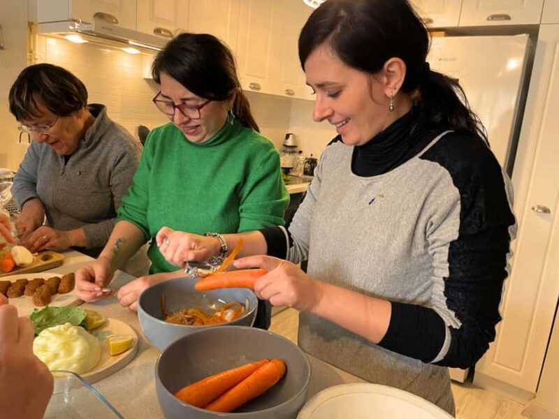 Traditional Home Cooking with a Local in stanbul Center - Good To Know
