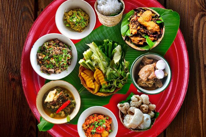 Traditional Khantoke Dinner and Cultural Shw in Chiang Mai Ticket - What to Expect at the Cultural Show