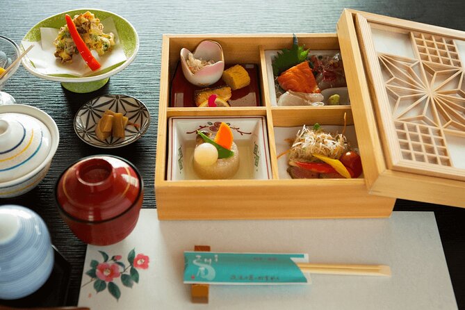 Traditional Kumiko Craftwork and Local Cuisine in Okawa - Traditional Techniques of Kumiko Craftwork
