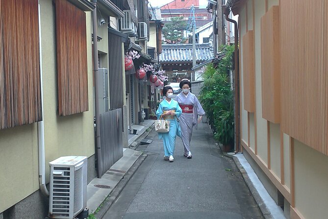 Traditional Kyoto Full-Day Bike Tour and Optional Sake Tasting - Pricing and Guarantee
