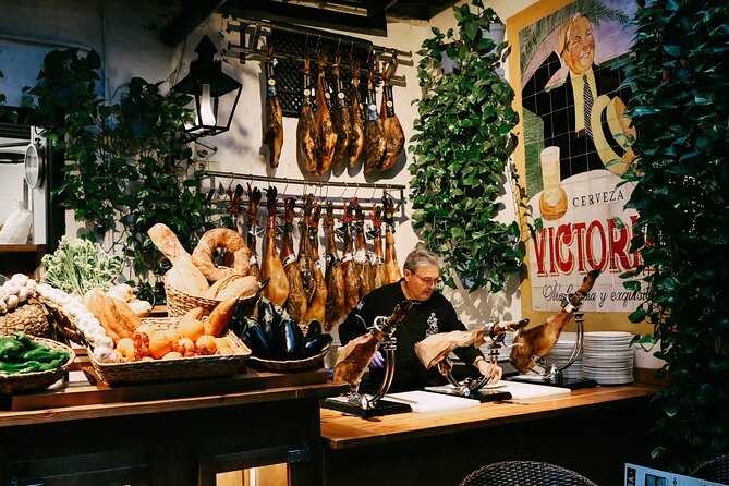 Traditional Malaga Tapas and Wine Tour - Habas Con Jamón