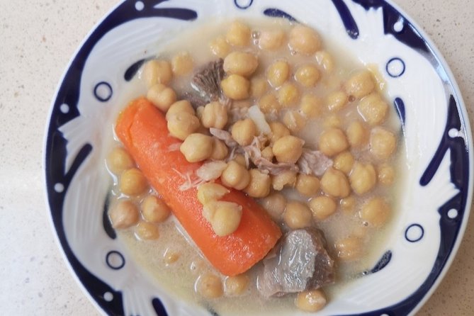 Traditional Meal in a Cosy Residential Home - Accessibility and Transportation Details