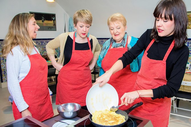 Traditional Paella & Tortilla & Sangría . Cooking Class - Class Details