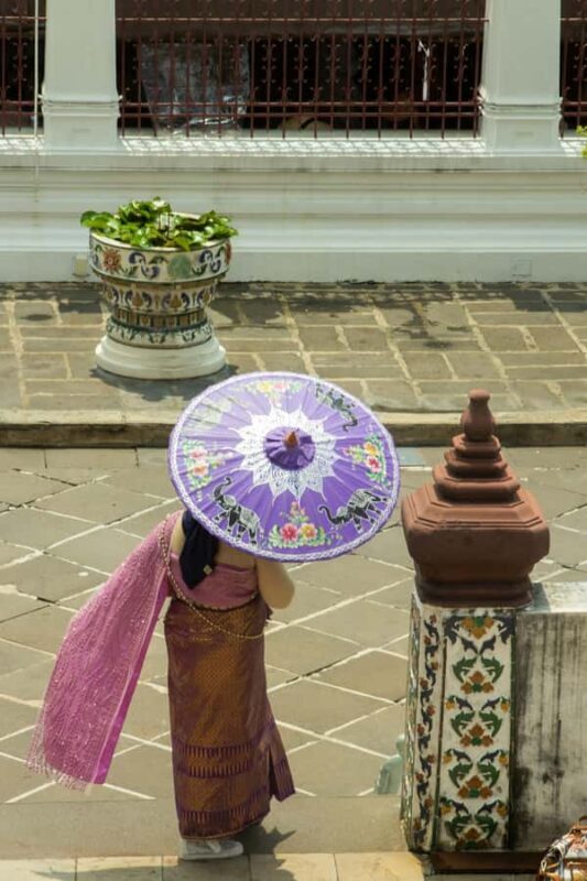 Traditional Thai Makeover, hairdo & Photoshoot at Wat Arun - Practical Details