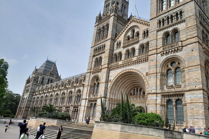 TRAFALGAR Square to St Pauls Cathedral Private Tour - Inclusions and Services