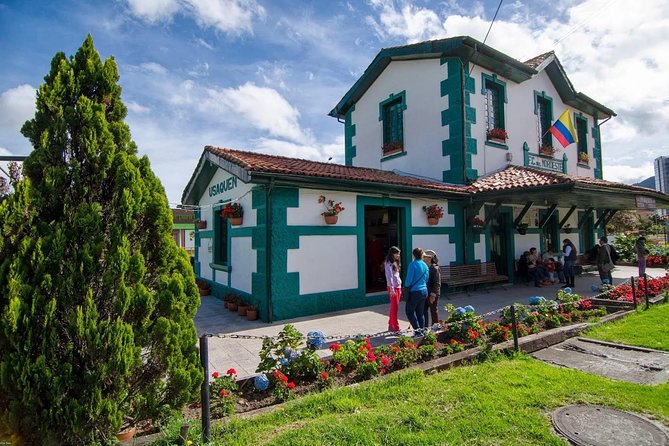 Train Excursion to Salt Cathedral Excites Travelers - Train Journey: Scenic Views and Comfort