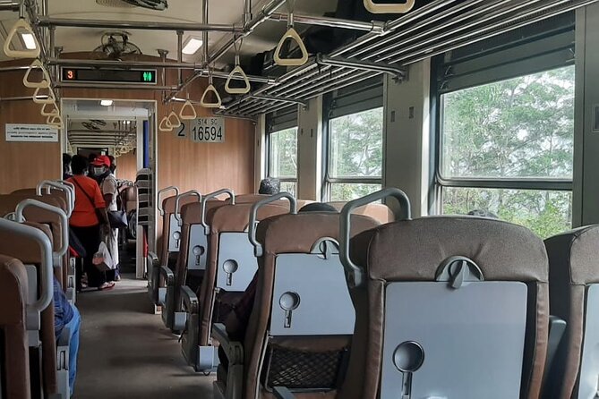 Train From Kandy to Colombo - Customer Review and Response